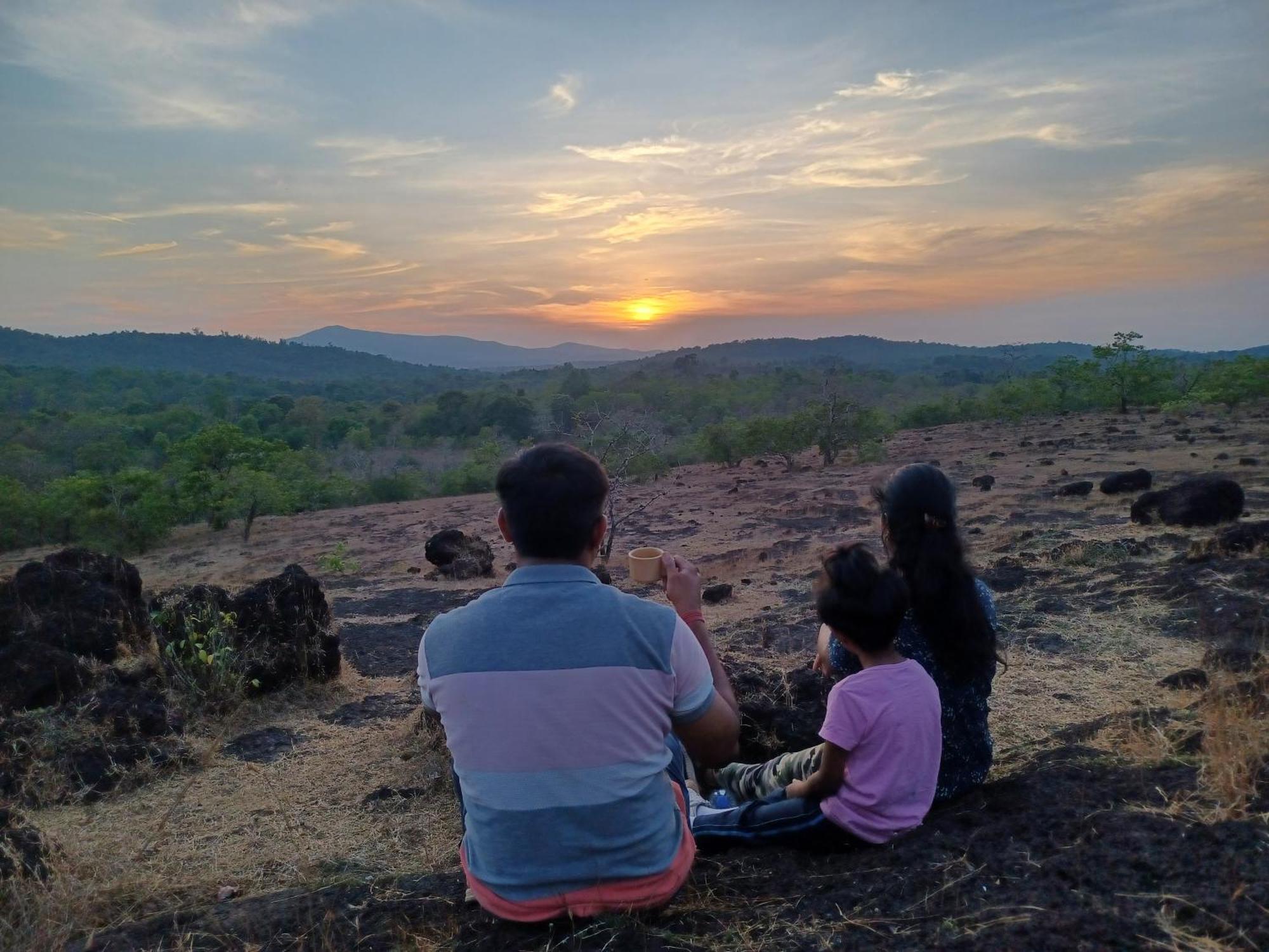 Nature'S Nest Eco Resort Goa, Near Dudhsagar Waterfalls Molem ภายนอก รูปภาพ